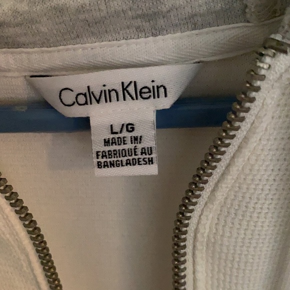 Calvin Klein sweater - Picture 3 of 4